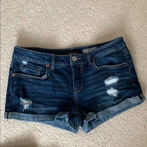 Low rise denim shorts